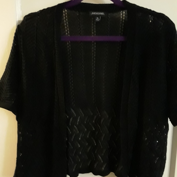 Notations Sweaters - Short knitted cardigan Notations Sweaters - Short knitted cardigan